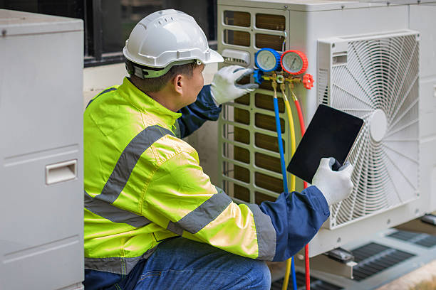 Professional Hvac technician working in Bristol, RI